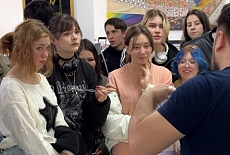 Студенты 2-го курса колледжа Принтмедиа Технологии в демозале МатаПринт
