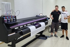 Запуск сольвентного принтера Mimaki CJV150-160 в компании Skif Media