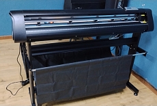 Запуск режущего плоттера ARK-CUT GH1350 в Алматы