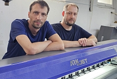 ARK-JET SOL начал работу в рекламной компании «Галерея»