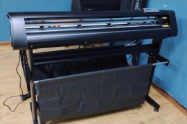 Запуск режущего плоттера ARK-CUT GH1350 в Алматы