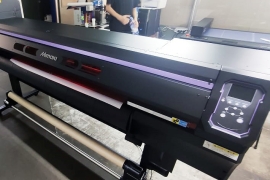 УФ-принтер Mimaki UCJV300-160 расширяет производство типографии Dominant Print